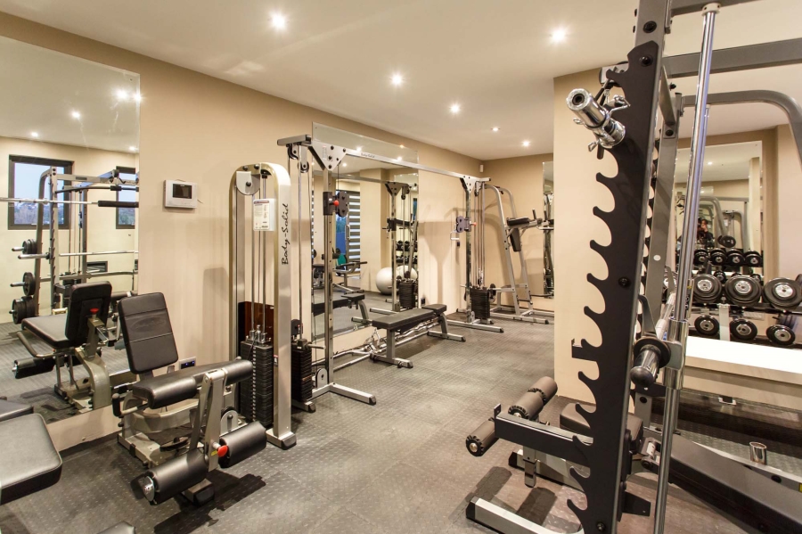 5 Bedroom Property for Sale in Oewersig Western Cape